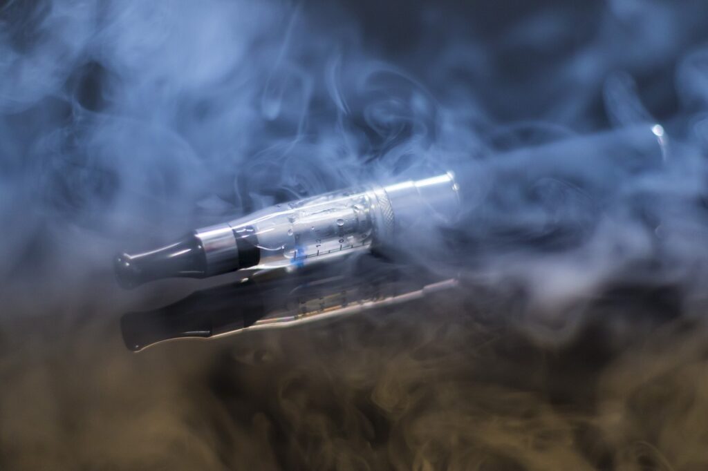 e cigarette 1881957 1280 E-Zigaretten für den Rauchstopp: Möglichkeiten und Grenzen