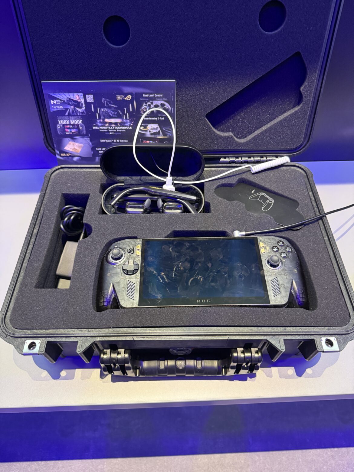 20260827_084015459_iOS 20260827 084015459 iOS 20 Jahre ROG: ASUS zeigt auf der Gamescom 2026 die Edition-20-Hardware