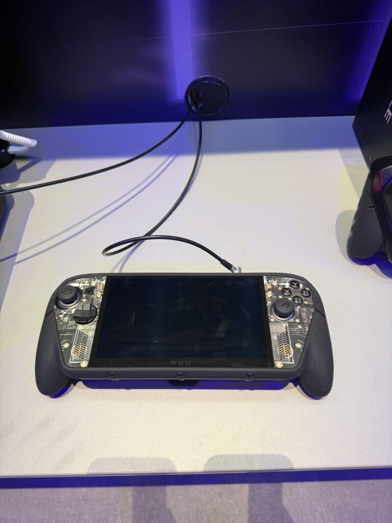 20260827 084020367 iOS 20 Jahre ROG: ASUS zeigt auf der Gamescom 2026 die Edition-20-Hardware 20260827 084020367 iOS 20 Jahre ROG: ASUS zeigt auf der Gamescom 2026 die Edition-20-Hardware