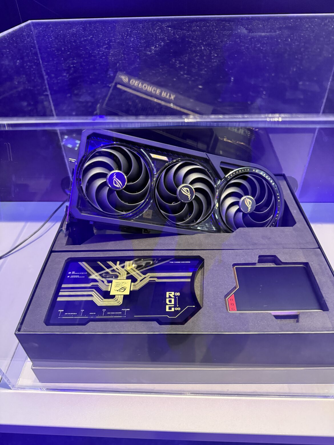 20260827_084026259_iOS 20260827 084026259 iOS 20 Jahre ROG: ASUS zeigt auf der Gamescom 2026 die Edition-20-Hardware