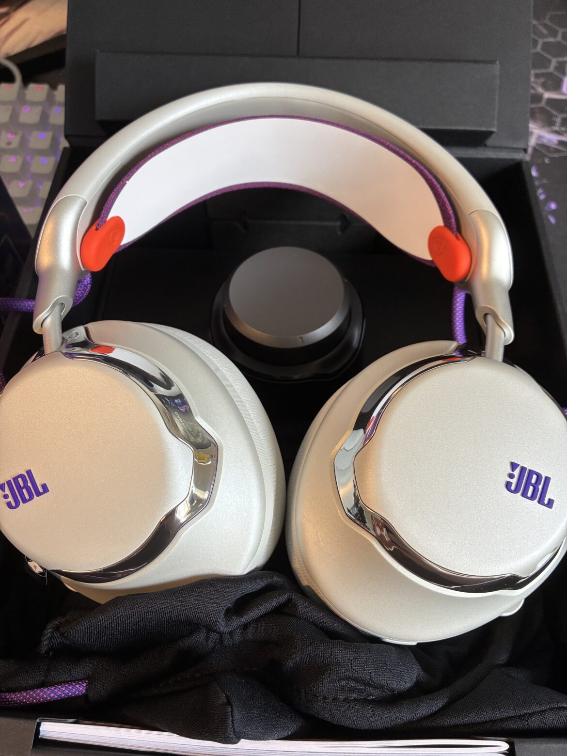 Bild erstellt von Games Mag Thomas IMG 4333 GC26 - Produkttest: JBL Quantum 950 - Das Gaming-Headset, welches wir nach der Gamescom absolut nicht mehr absetzen wollten